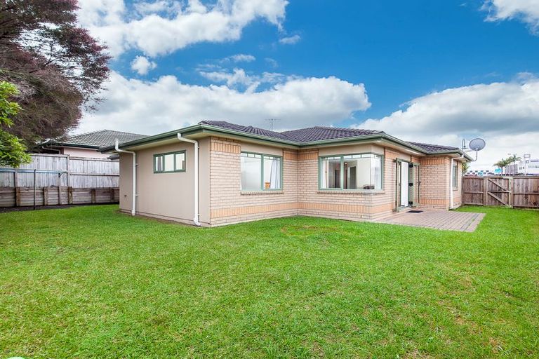 Photo of property in 45 Lazurite Drive, Westgate, Auckland, 0614