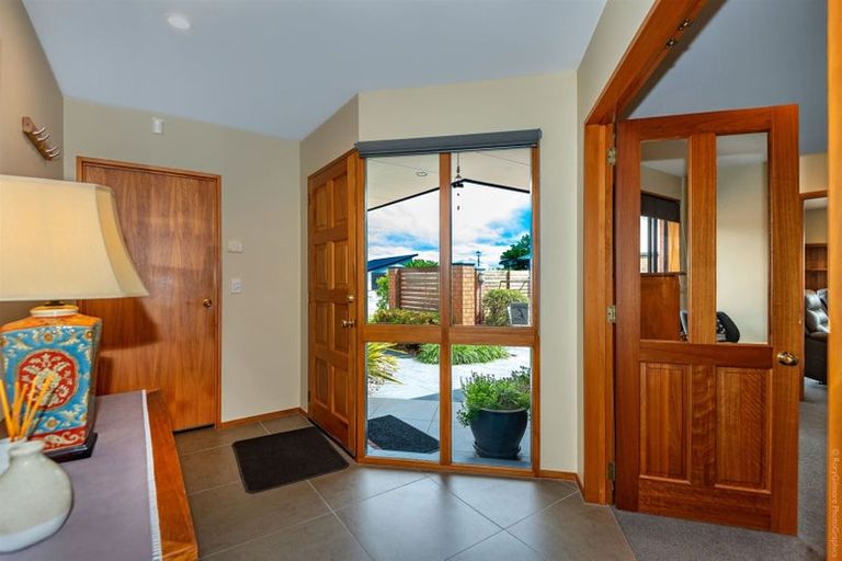 Photo of property in 9 Blue Gum Place, New Brighton, Christchurch, 8083