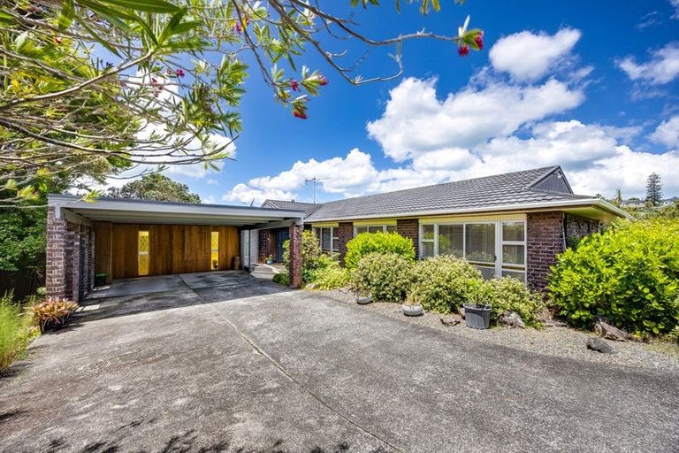 Photo of property in 27 Redwing Street, Browns Bay, Auckland, 0630