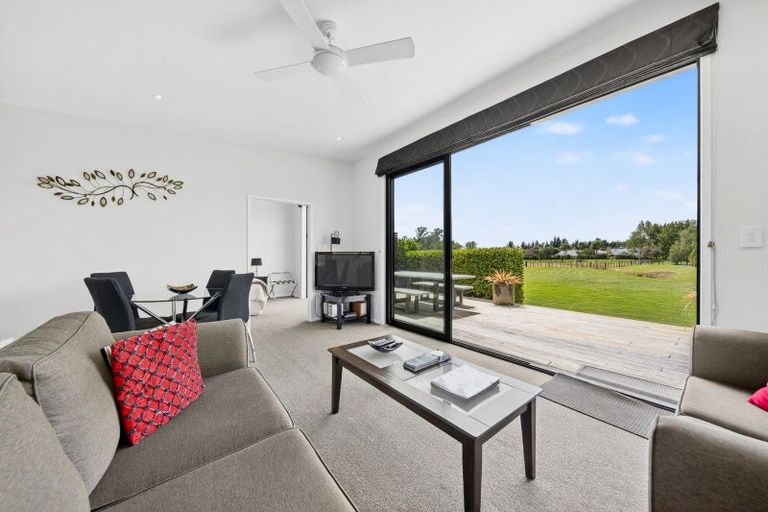 Photo of property in 9 Campbell Drive, Martinborough, 5711