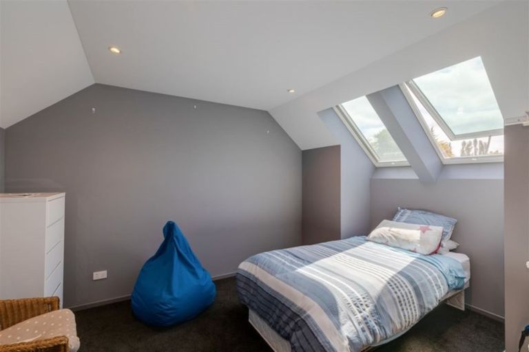 Photo of property in 21 Kenwyn Avenue, St Albans, Christchurch, 8052