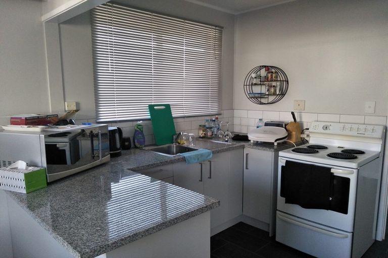 Photo of property in 6/58 Wellington Street, Howick, Auckland, 2014