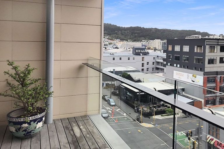 Photo of property in Monument Apartments, 7d/245 Wakefield Street, Te Aro, Wellington, 6011