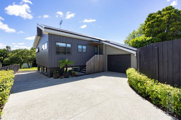 Photo of property in 19 Maude Street, Riverhead, 0820