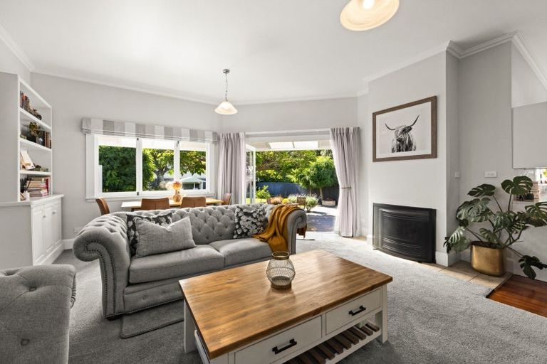 Photo of property in 127 Vigor Brown Street, Napier South, Napier, 4110