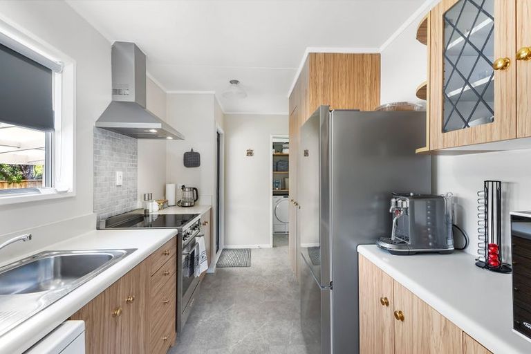 Photo of property in 16 Burtts Road, Durie Hill, Whanganui, 4500