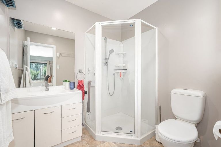 Photo of property in 121 Te Puia Drive, Aotea, Porirua, 5024