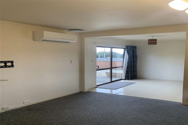 Photo of property in 73 Venice Street, Martinborough, 5711