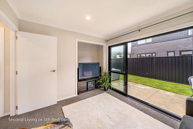 Photo of property in 48 Mawai Hakona Drive, Wallaceville, Upper Hutt, 5018