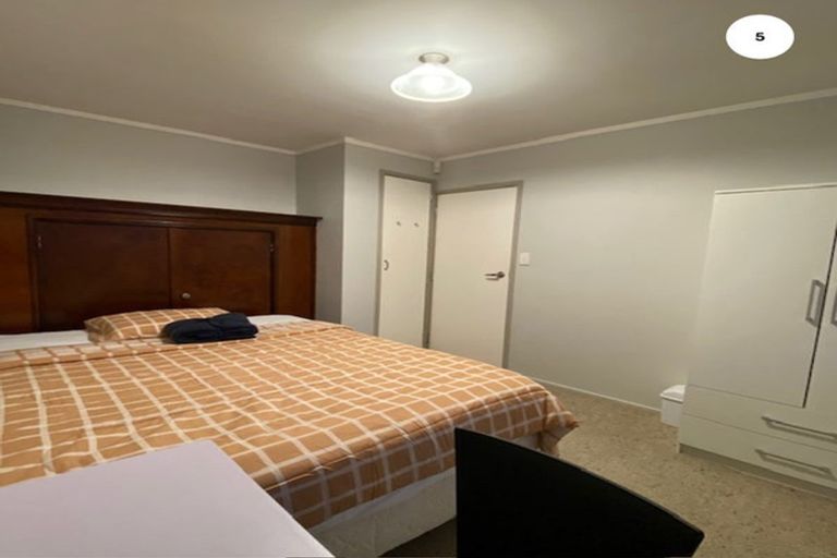 Photo of property in 15 Tangelo Place, Bucklands Beach, Auckland, 2012