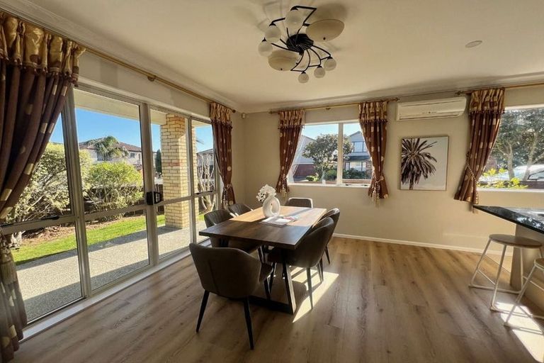 Photo of property in 12 Janway Avenue, Flat Bush, Auckland, 2016