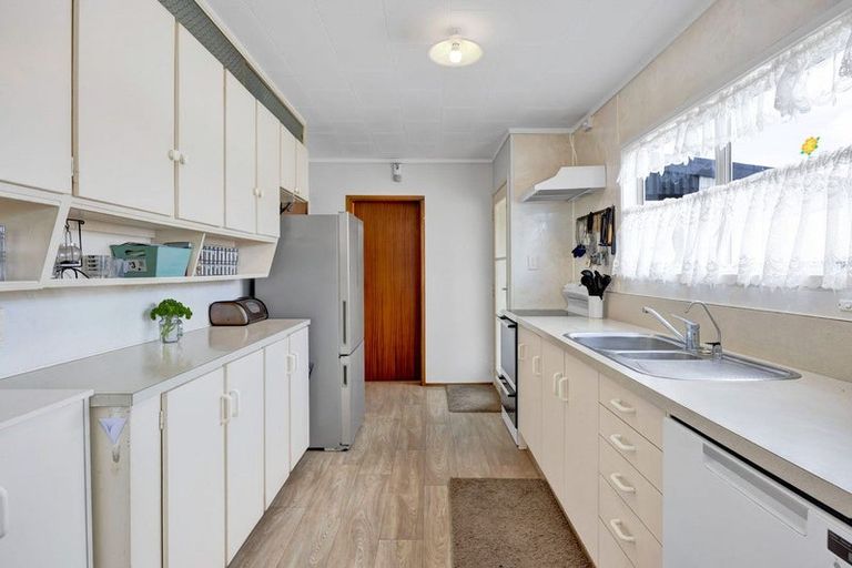 Photo of property in 48a Collins Street, Hawera, 4610