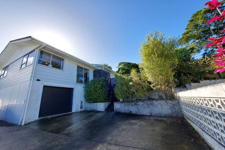 Photo of property in 1/21 Kerria Place, Sunnynook, Auckland, 0620