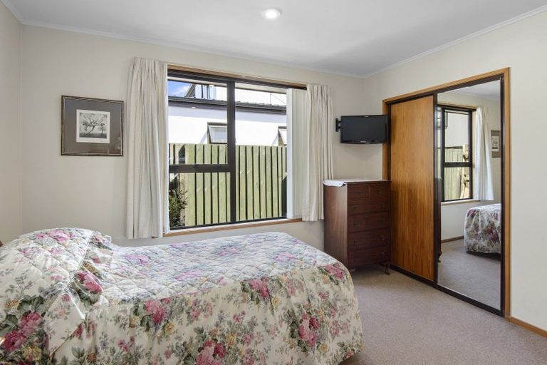 Photo of property in 45a Woodville Street, Edgeware, Christchurch, 8013