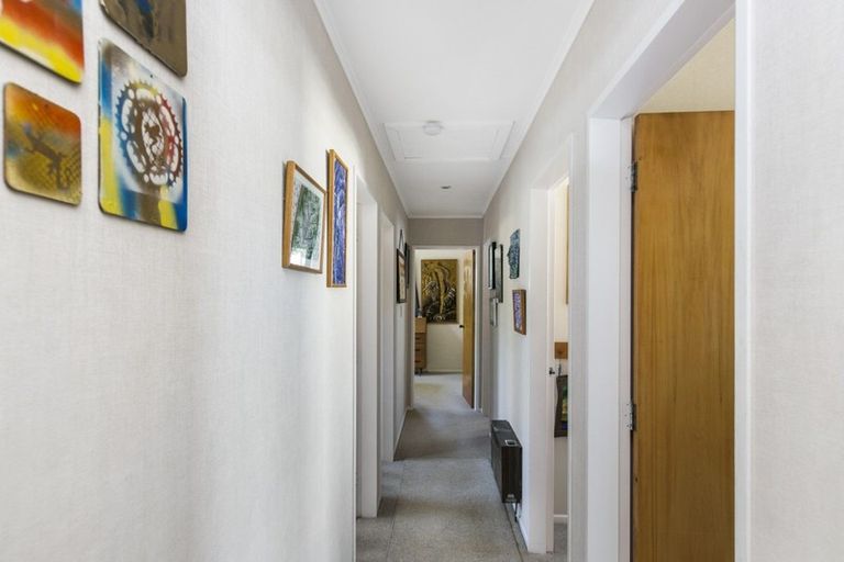 Photo of property in 9 Frobisher Street, Island Bay, Wellington, 6023