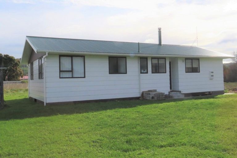 Photo of property in 10 Mataira Street, Nuhaka, 4198