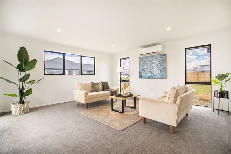 Photo of property in 34 Drylands Drive, Rolleston, 7614