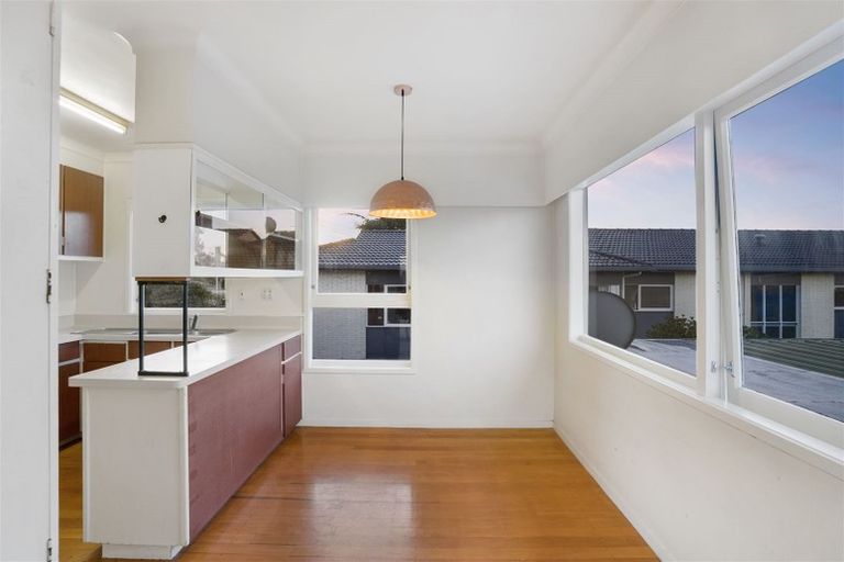 Photo of property in 2/41 Quebec Road, Milford, Auckland, 0620