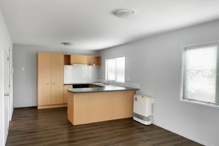 Photo of property in 4/18 Roanoke Way, Albany, Auckland, 0632