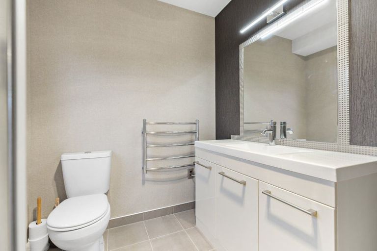 Photo of property in 14 Trump Place, Kelvin Grove, Palmerston North, 4414