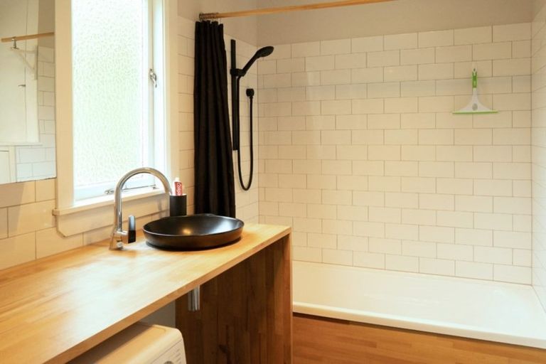 Photo of property in 857 Makerua Road, Tokomaru, Palmerston North, 4474