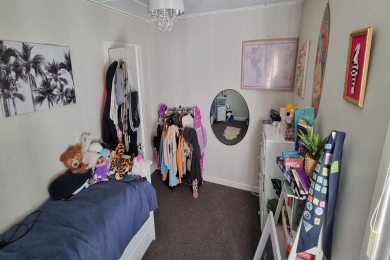 Photo of property in 31 Railway Street West, Papakura, 2110