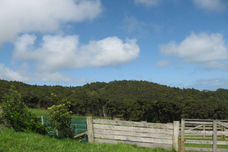 Photo of property in 10a Te Aute Ridge Road, Waitakere, Auckland, 0781