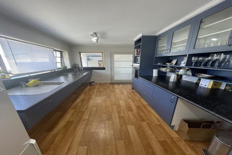 Photo of property in 15 Kauri Street, Inglewood, 4330