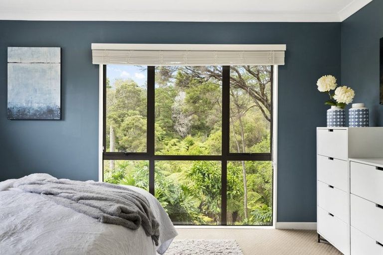 Photo of property in 28 Durbin Court, Greenhithe, Auckland, 0632