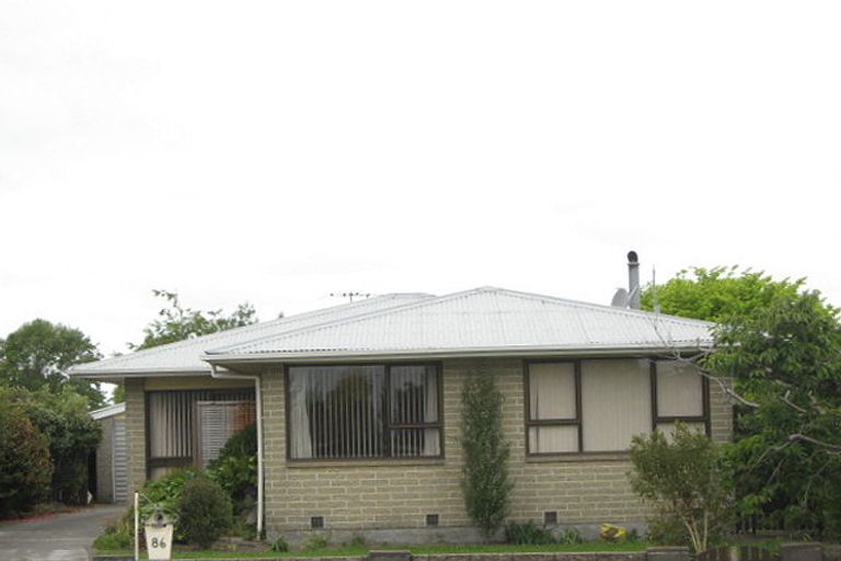 Photo of property in 86 Grimseys Road, Redwood, Christchurch, 8051