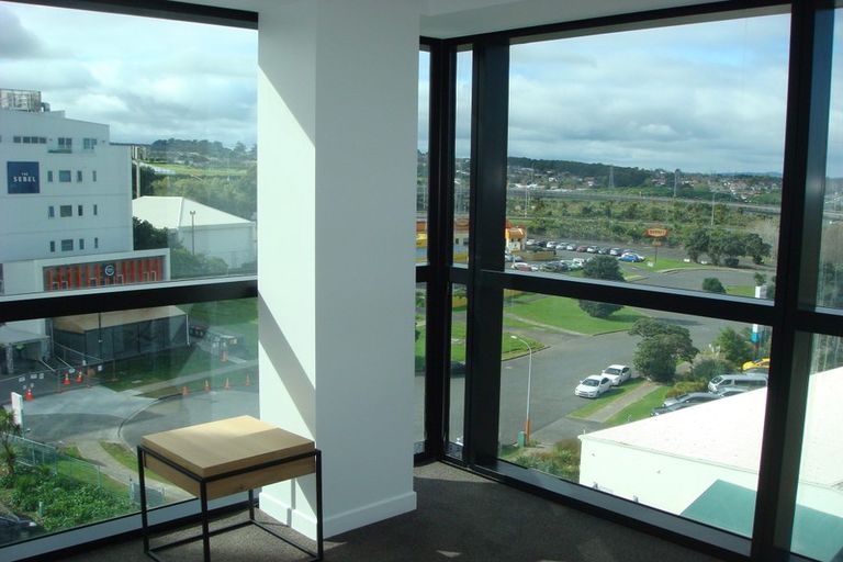 Photo of property in 404/8 Lakewood Court, Manukau, Auckland, 2104