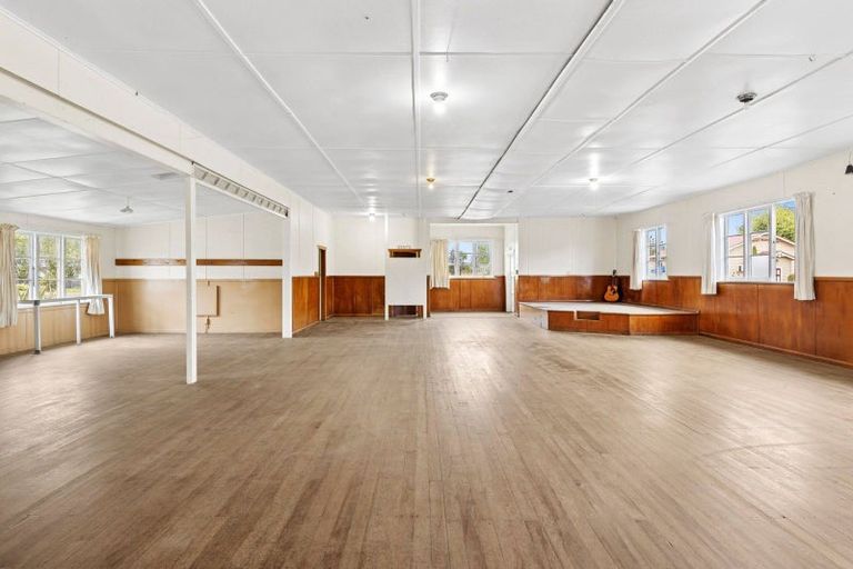 Photo of property in 17 Hampden Street, Murchison, 7007