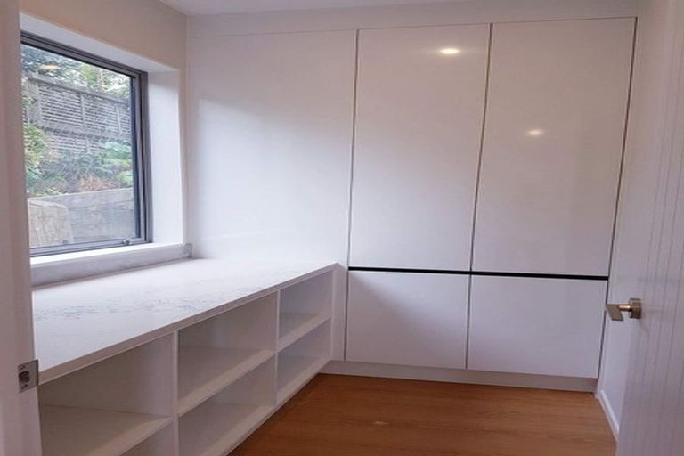 Photo of property in 812b East Coast Road, Oteha, Auckland, 0630