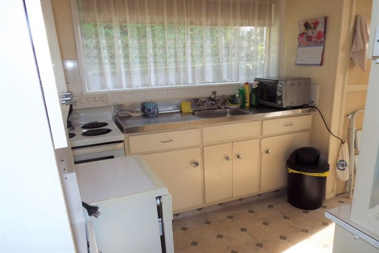 Photo of property in 8a Kouma Place, Fairy Springs, Rotorua, 3015