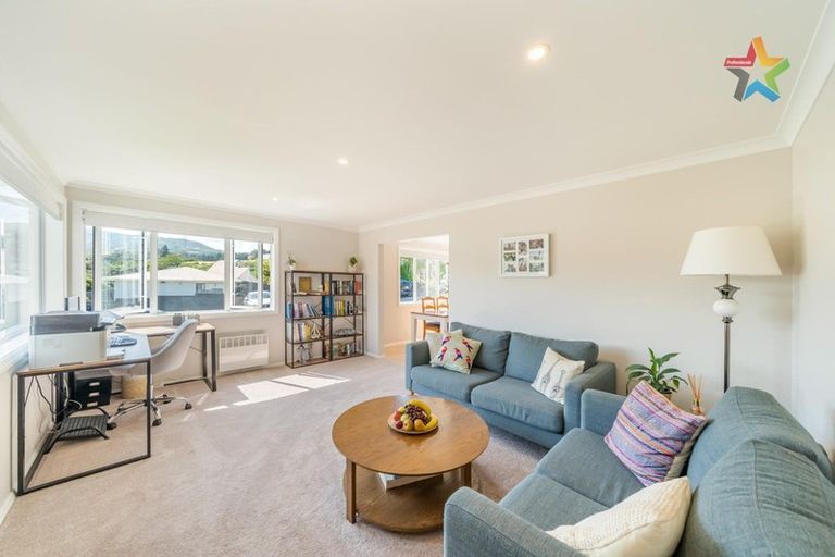 Photo of property in 2 Otira Grove, Kelson, Lower Hutt, 5010