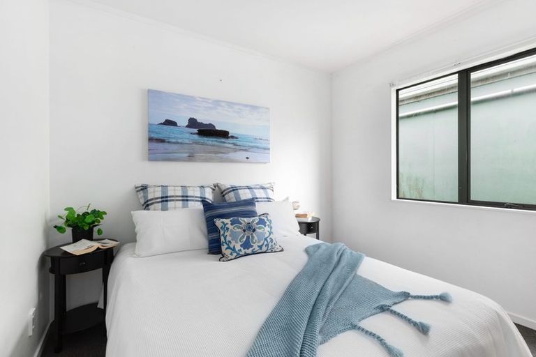 Photo of property in 27 Ocean Parade, Pukerua Bay, 5026