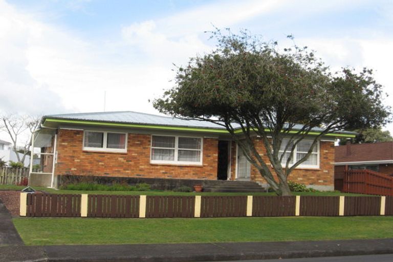 Photo of property in 2 Lakeside Drive, Pahurehure, Papakura, 2113