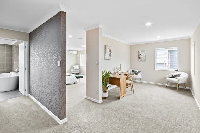 Photo of property in 15 Bejoy Rise, East Tamaki Heights, Auckland, 2016