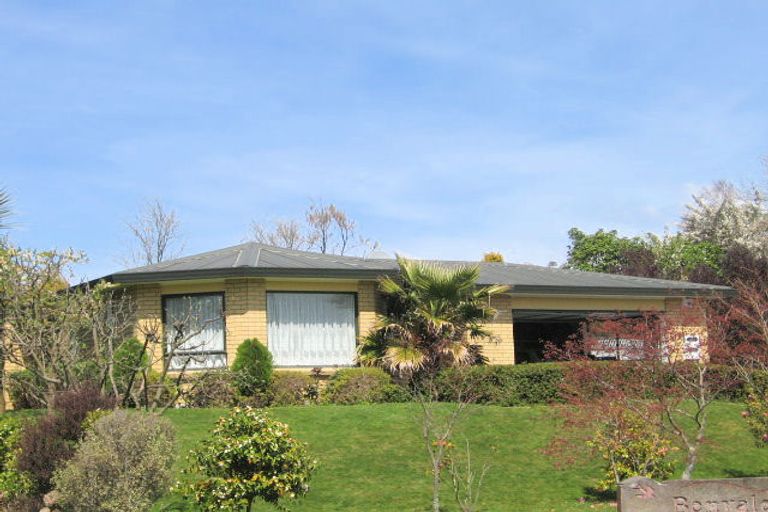 Photo of property in 52 Tawavale Street, Pukehangi, Rotorua, 3015