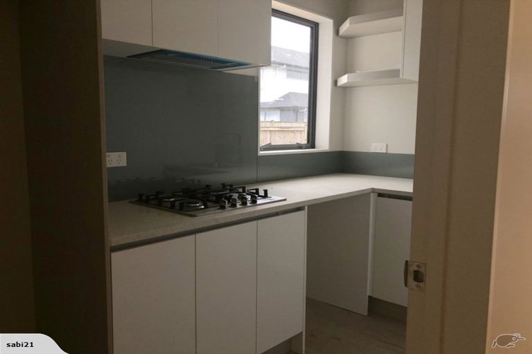 Photo of property in 17 Horsefields Drive, Flat Bush, Auckland, 2019