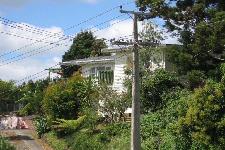 Photo of property in 12 Glencoe Road, Browns Bay, Auckland, 0630