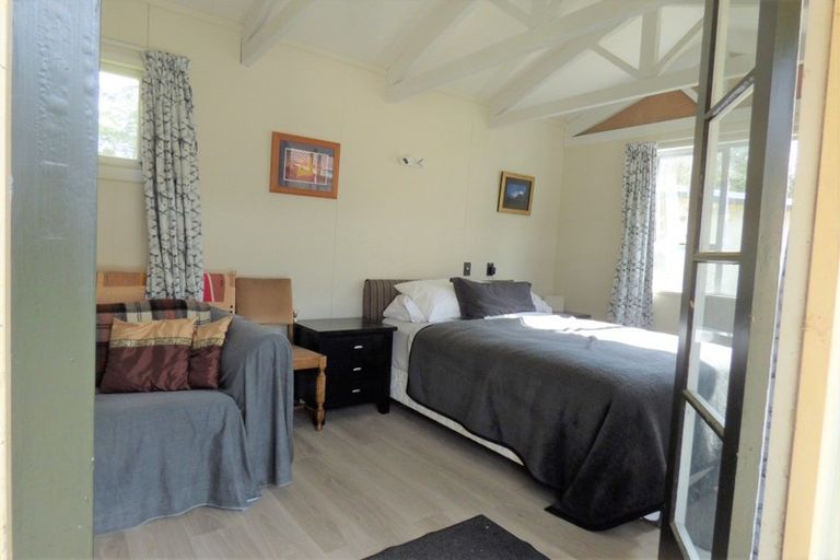 Photo of property in Old Mill Cottage, 2356 Herbert-hampden Road, Herbert, Oamaru, 9495