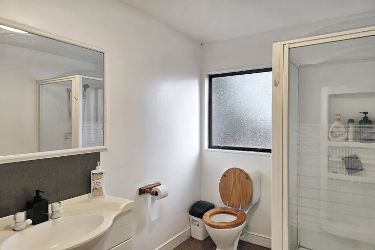 Photo of property in 114 Arapaepae Road, Levin, 5510