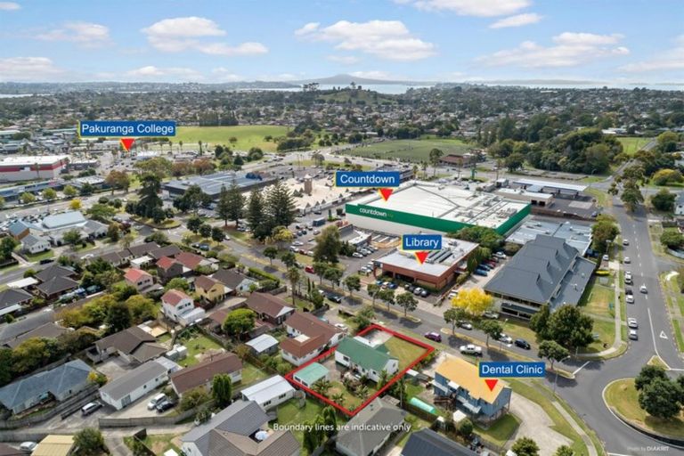 Photo of property in 17 Highland Park Drive, Highland Park, Auckland, 2010