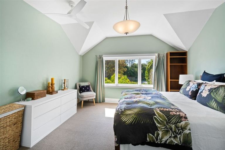 Photo of property in 56 Dyers Pass Road, Cashmere, Christchurch, 8022