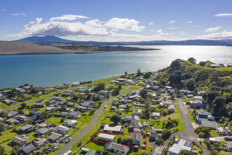 Photo of property in 66 Ash Terrace, Kawhia, 3889