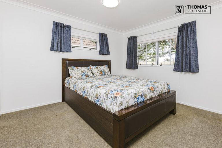 Photo of property in 2/2 Tampin Road, Hillpark, Auckland, 2102