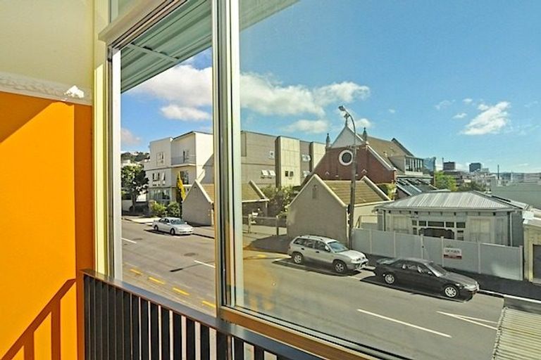 Photo of property in Qba Apartments, 1m/51 Webb Street, Mount Cook, Wellington, 6011