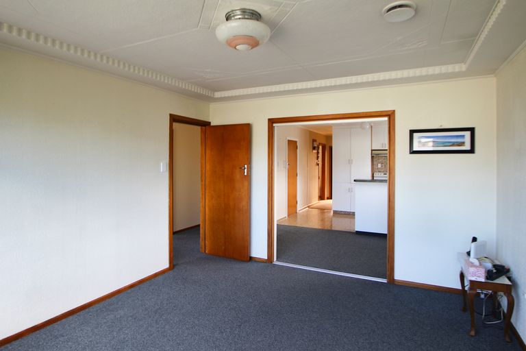 Photo of property in 6 Oxford Street, Holmes Hill, Oamaru, 9401