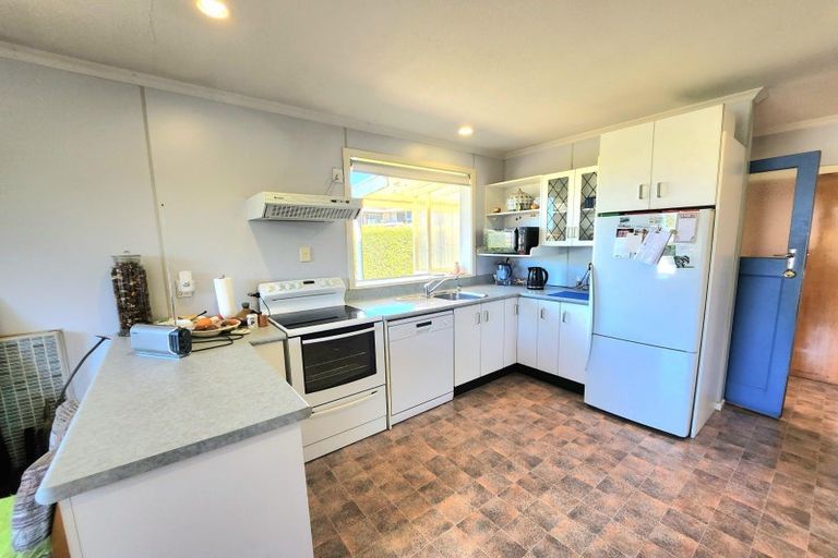 Photo of property in 18 Glendale Crescent, Holmes Hill, Oamaru, 9401